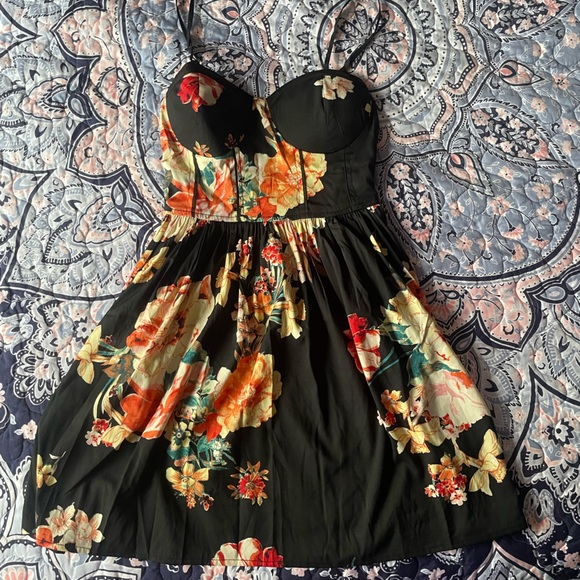 Black Floral Dress - Picture 1 of 1